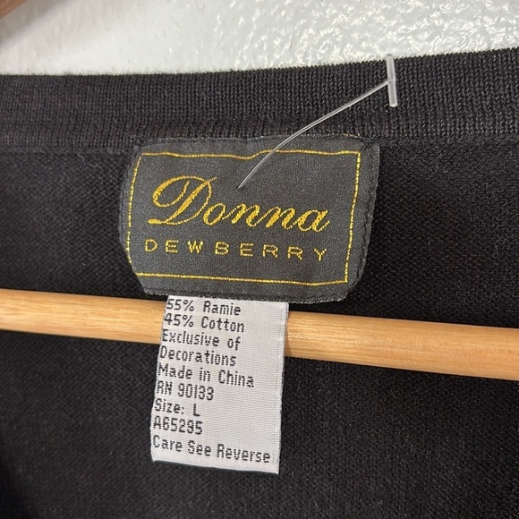 Vintage Donna Dewberry Black Floral Embroidered Cardigan Size L - Picture 3 of 5